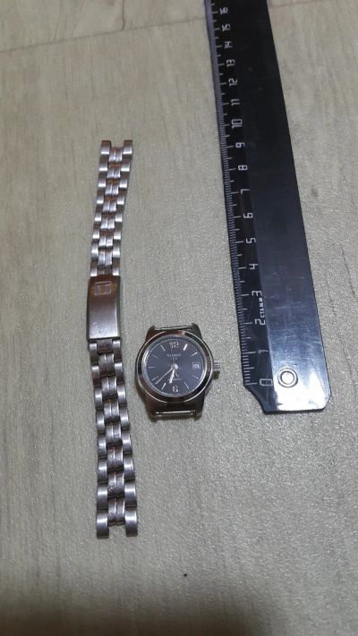 Лот: 16506694. Фото: 1. Часы наручные женские Tissot оригинальные. Оригинальные наручные часы