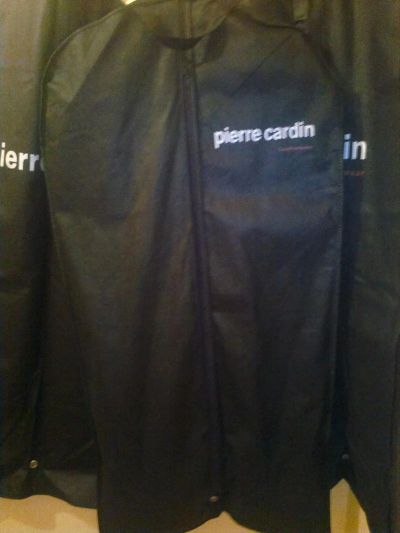 Лот: 4369997. Фото: 1. Чехлы для Одежды Pierre Cardin... Средства по уходу и чехлы для одежды