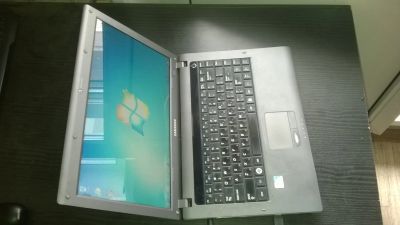 Лот: 11728330. Фото: 1. Samsung. T4400 2 ядра, видеокарта... Ноутбуки