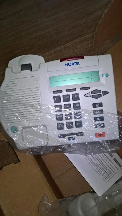 Лот: 10417102. Фото: 1. Телефон ISDN Nortel M3902 (NTMN32KC66E6... Проводные телефоны