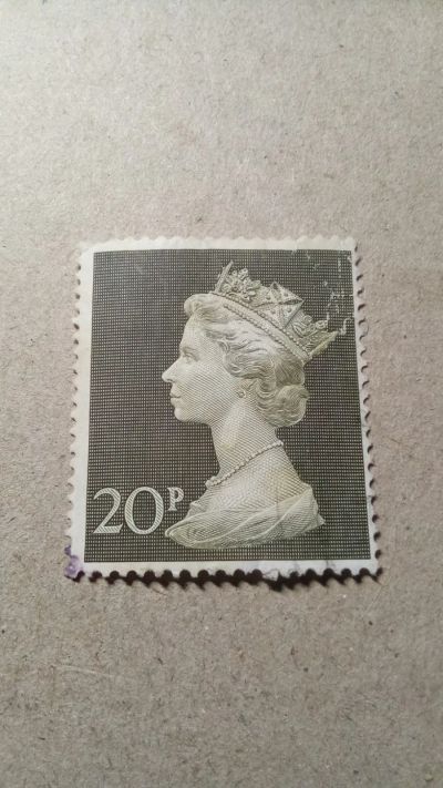 Лот: 24588982. Фото: 1. почтовая Марка Англия 20 пенни... Марки