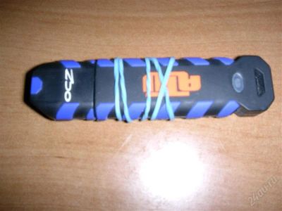 Лот: 820764. Фото: 1. Флешка 4GВ. USB-флеш карты