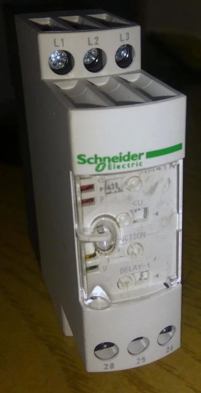 Лот: 11425244. Фото: 1. Schneider Electric RM4TR32 реле... Магнитные пускатели, контакторы, реле