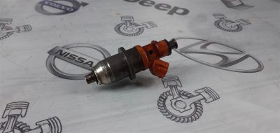 Лот: 23591359. Фото: 1. Форсунка Mitsubishi Diamante 6G72... Двигатель и элементы двигателя