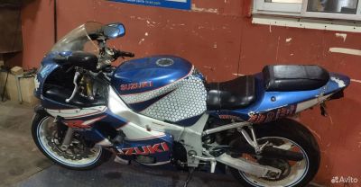 Лот: 22463337. Фото: 1. Suzuki GSX R 600 k2 в Разборе. Запчасти