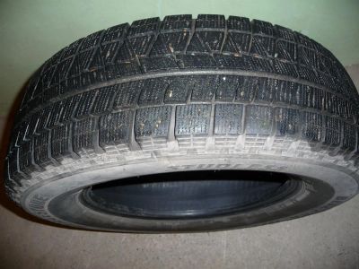 Лот: 3360401. Фото: 1. Зимние шины Bridgestone Revo GZ... Шины