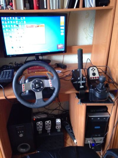 Лот: 5415138. Фото: 1. Руль Logitech G27 + ручной тормоз... Рули, джойстики