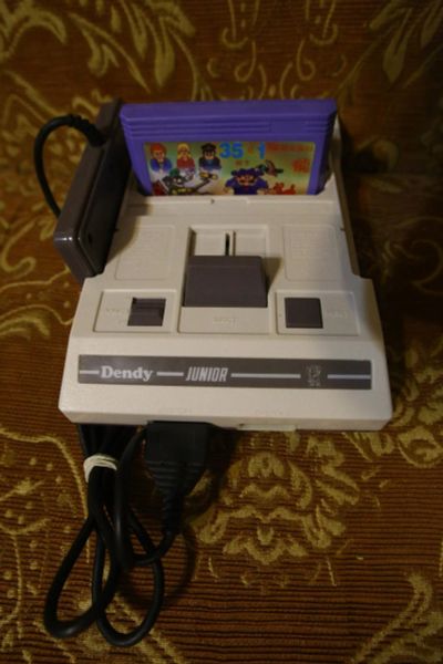 Лот: 10686243. Фото: 1. Dendy Junior из 90-х. Игровые приставки, консоли