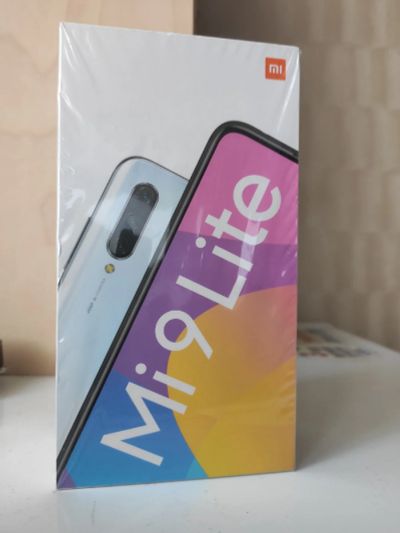 Лот: 18439599. Фото: 1. Xiaomi Mi 9 Lite Ocean Blue. Смартфоны