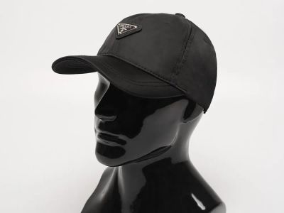 Лот: 22156627. Фото: 1. Кепка Prada. Шарфы, платки