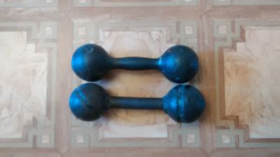 Лот: 5237473. Фото: 1. Гантели 2 шт. по 5 кг. Спортивная символика и атрибутика