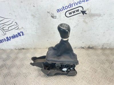 Лот: 25305369. Фото: 1. кулиса МКПП Ford Focus CB8. Двигатель и элементы двигателя