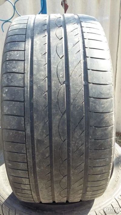 Лот: 13755829. Фото: 1. Шина Yokohama 295/35 R21. Другое (шины, диски)