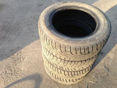 Лот: 12367767. Фото: 1. Зимняя резина Hankook 175/65 r14... Шины