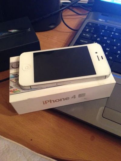 Лот: 3465126. Фото: 1. Iphone 4S 16 gb. Смартфоны