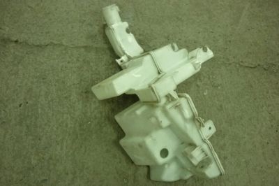 Лот: 9541715. Фото: 1. Бачок омывателя Volkswagen Passat... Кузов