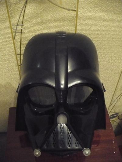 Лот: 3237379. Фото: 1. Маска Дарт Вейдера. Star Wars. Карнавальные маски, шляпы, аксессуары