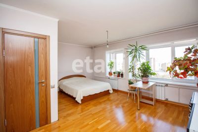 Лот: 25298596. Фото: 1. 4-комн. квартира , Красноярск... Квартиры, студии