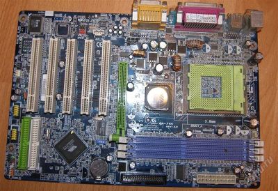 Лот: 1385627. Фото: 1. GIGABYTE GA-7VA. Материнские платы
