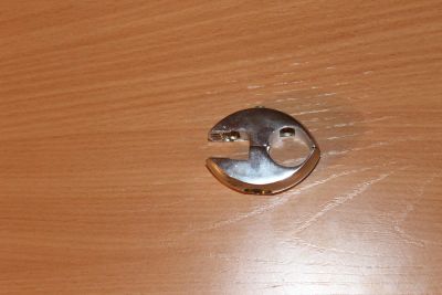 Лот: 5352194. Фото: 1. Держатель трубы и панели. Торговое
