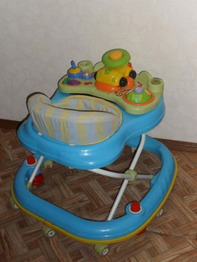 Лот: 3063370. Фото: 1. Ходунки. Ходунки, прыгунки, качели