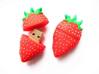 Лот: 9692030. Фото: 1. Флешка-клубника 8 gb | Strawberry... USB-флеш карты