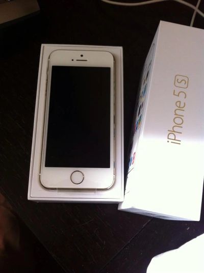 Лот: 3926880. Фото: 1. Новый оригинальный Apple iPhone... Смартфоны