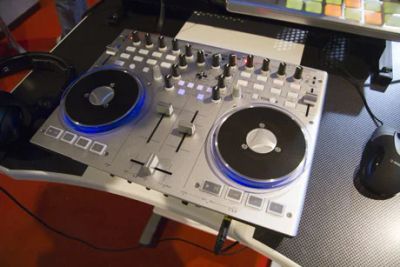Лот: 4593725. Фото: 1. Vestax VCI-100 MK2 (DJ контроллер... DJ-оборудование