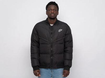Лот: 24975798. Фото: 1. Куртка Nike. Верхняя одежда