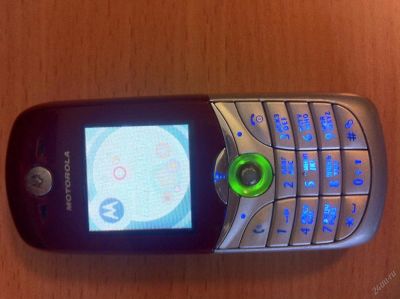 Лот: 3005019. Фото: 1. Motorola C - 650 ! Достойно сохранилась... Кнопочные мобильные телефоны