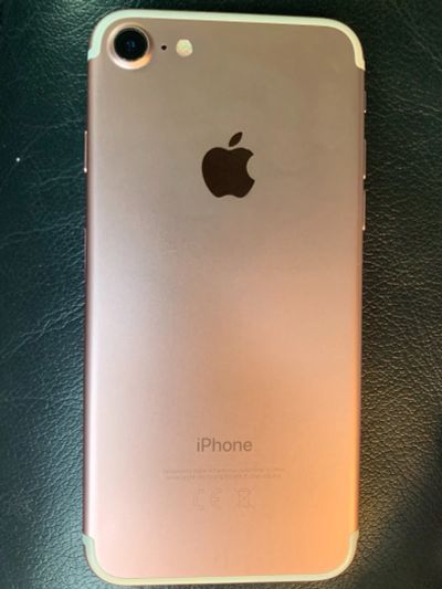 Лот: 14539228. Фото: 1. Iphone 7 rose gold 128gb. Смартфоны