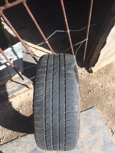 Лот: 15784280. Фото: 1. Покрышка Hankook r17 225 50. Шины