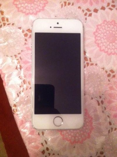 Лот: 5105873. Фото: 1. Iphone 5s 16gb. Смартфоны