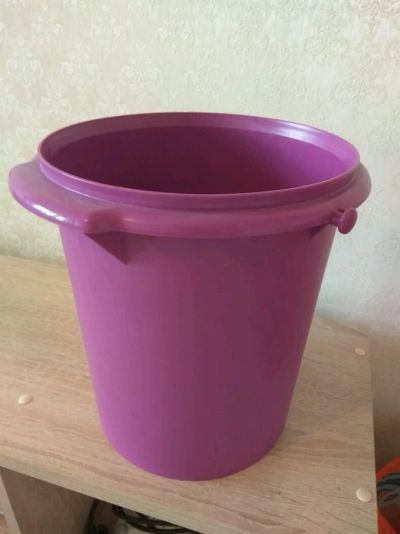 Лот: 11497798. Фото: 1. Ведро 8,5л tupperware с крышкой... Другое (домашний быт)