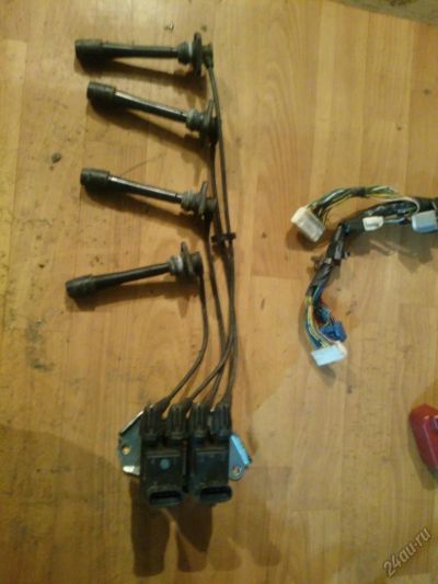 Лот: 5586756. Фото: 1. Катушки зажигания Toyota 5E-FE. Электрооборудование