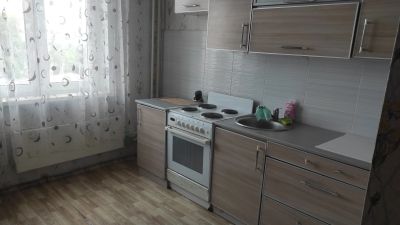 Лот: 15325569. Фото: 1. Сдам 2 комнатную 64кв, на Пашенном... Квартиры, студии