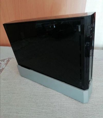 Лот: 20832277. Фото: 1. Игровая приставка nintendo wii. Игровые приставки, консоли