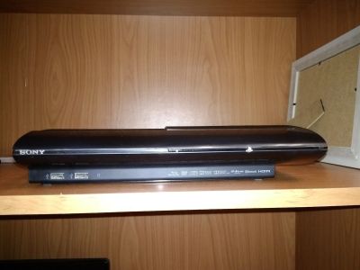 Лот: 13988081. Фото: 1. Playstation 3 Slim. Другое (игровые приставки, консоли, видеоигры)