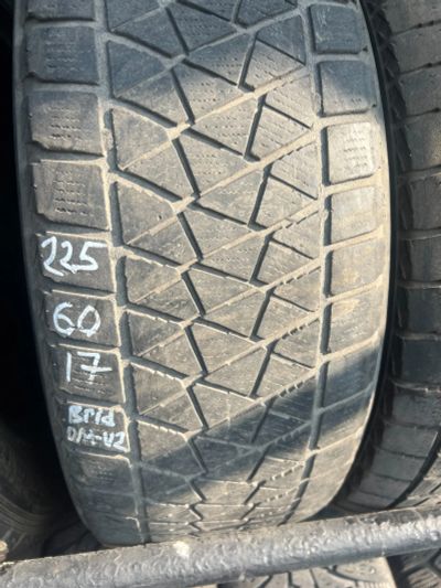 Лот: 25039816. Фото: 1. (1шт)225-60-17 Bridgestone DM-V2. Шины