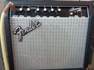 Лот: 7169949. Фото: 1. Комбик для электрогитары Fender... Гитарные эффекты и комбоусилители