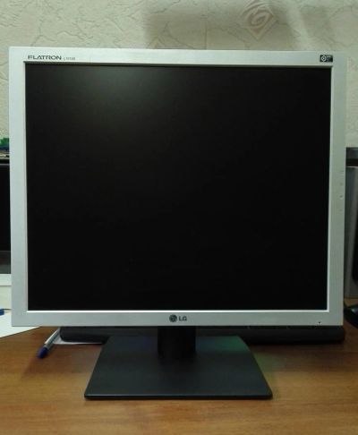 Лот: 5118361. Фото: 1. ЖК монитор 19" LG Flatron L1919S. ЖК-мониторы