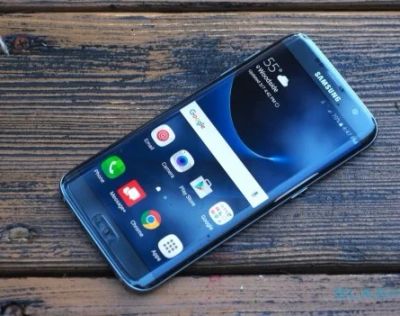 Лот: 9495751. Фото: 1. Samsung Galaxy S6 Edge Black sapphire... Смартфоны