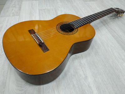 Лот: 19872353. Фото: 1. Классическая гитара Yamaha со... Гитары