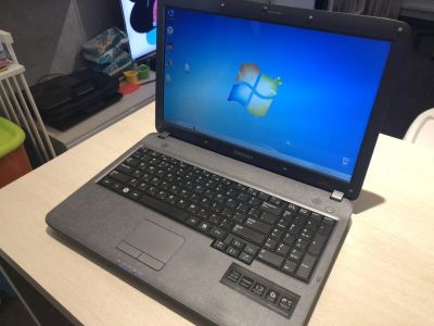 Лот: 12235976. Фото: 1. Ноутбук Samsung R528. Ноутбуки
