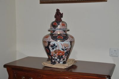 Лот: 15019968. Фото: 1. Антикварные японские вазы Имари. Фарфор, керамика