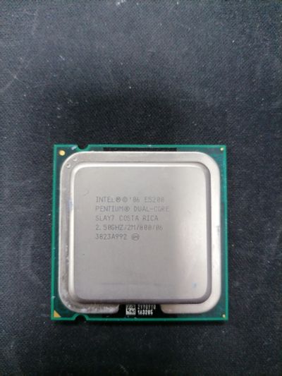 Лот: 18350049. Фото: 1. Б/У Intel Pentium Dual-Core E5200... Процессоры