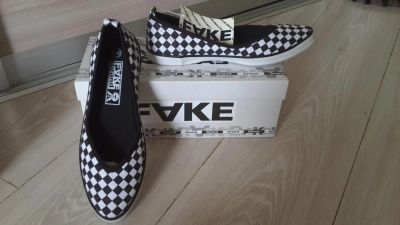 Лот: 4374168. Фото: 1. Продам кеды-тапочки, 38 р-р, женские... Кеды, кроссовки, слипоны
