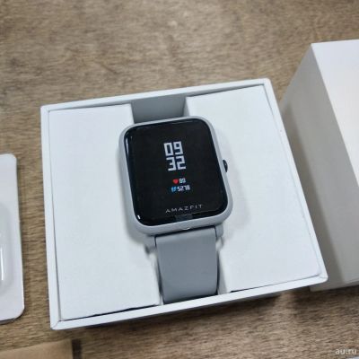Лот: 13515643. Фото: 1. Фитнес браслет (умные часы) Xiaomi... Смарт-часы, фитнес-браслеты, аксессуары
