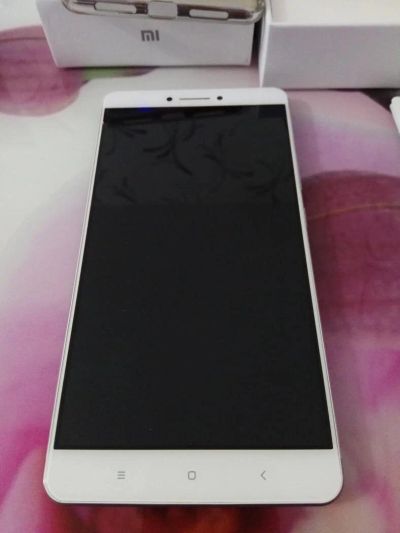 Лот: 10459138. Фото: 1. Смартфон Xiaomi Mi Max , 3/32... Смартфоны