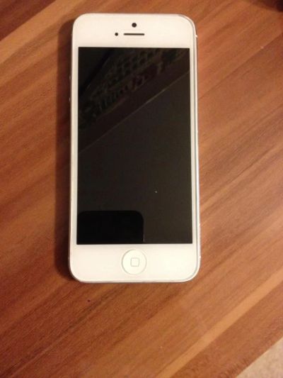 Лот: 6512020. Фото: 1. IPhone 5 16 gb. Смартфоны